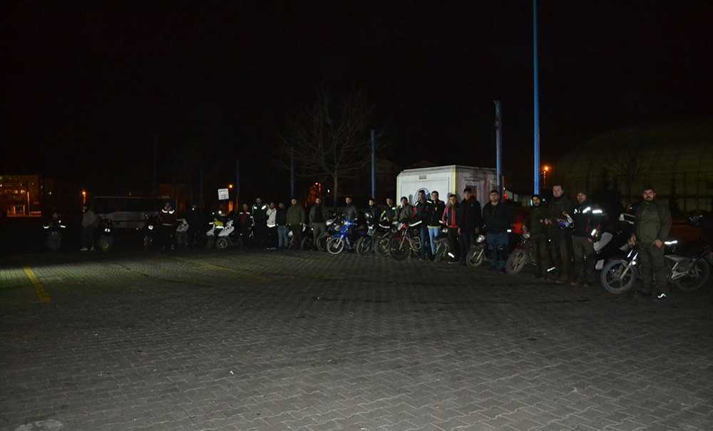 Motorlu Kuryeciler Dertli