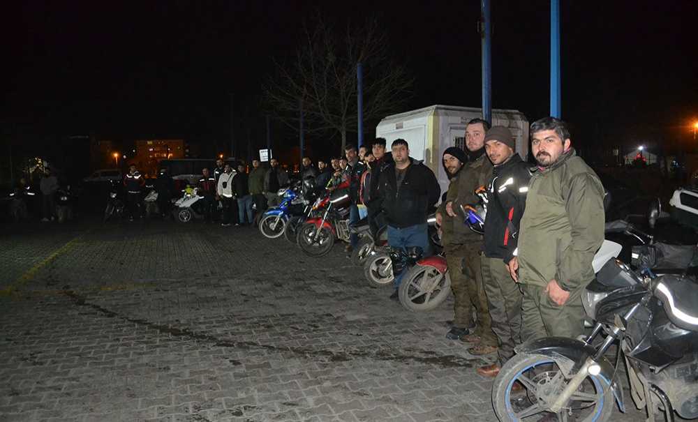 Motorlu Kuryeciler Dertli