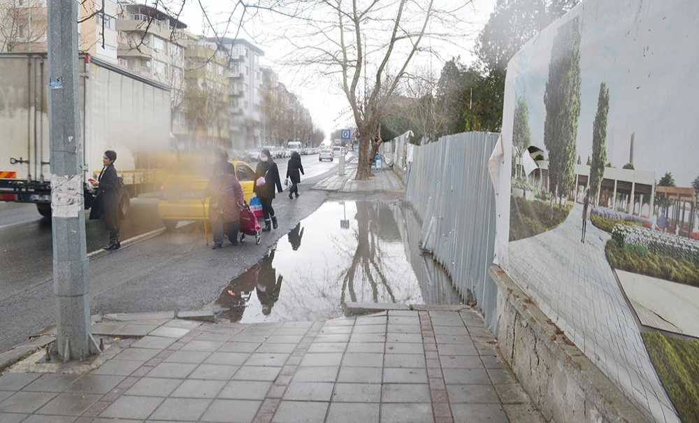 Vatandaş Yürüyemez Oldu!