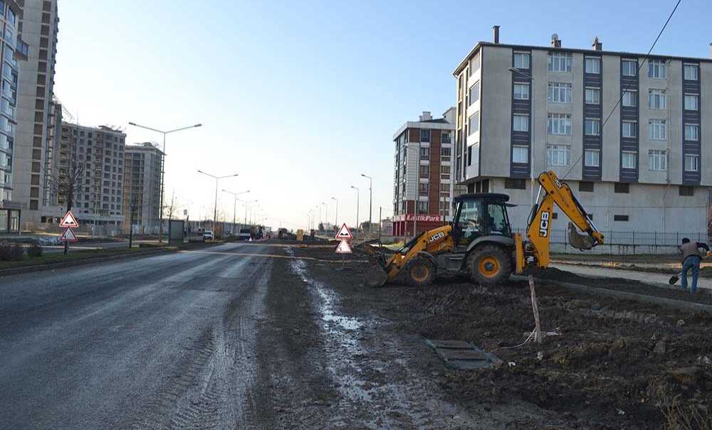 Ali Osman Çelebi Bulvarı'da Çalışmalar Sürüyor