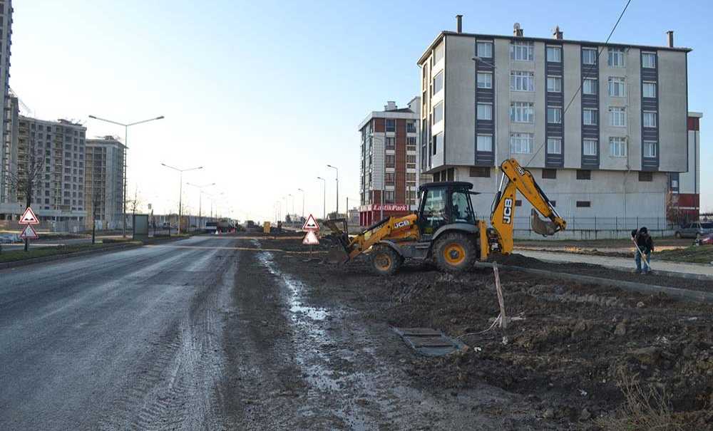 Ali Osman Çelebi Bulvarı'da Çalışmalar Sürüyor