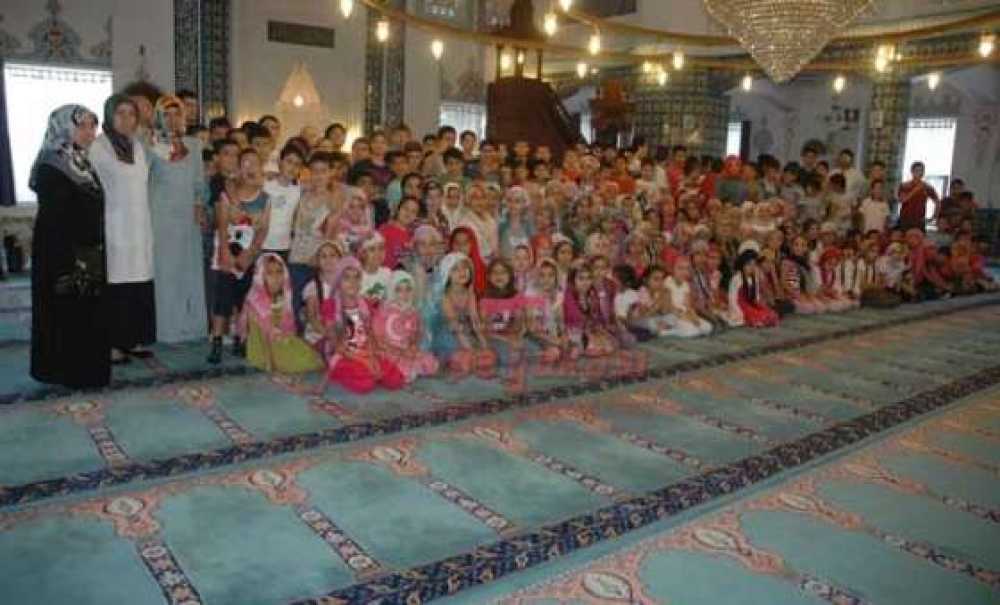 Yaz Dönemi Kur`an Kursları Sürüyor