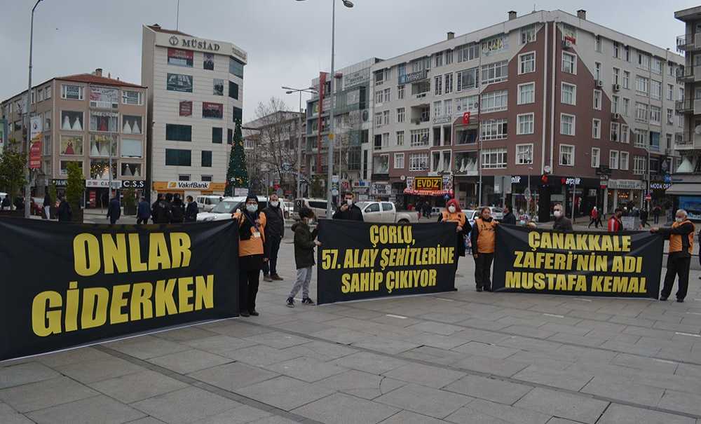 Çanakkale Zaferi İçin Tören Düzenlendi