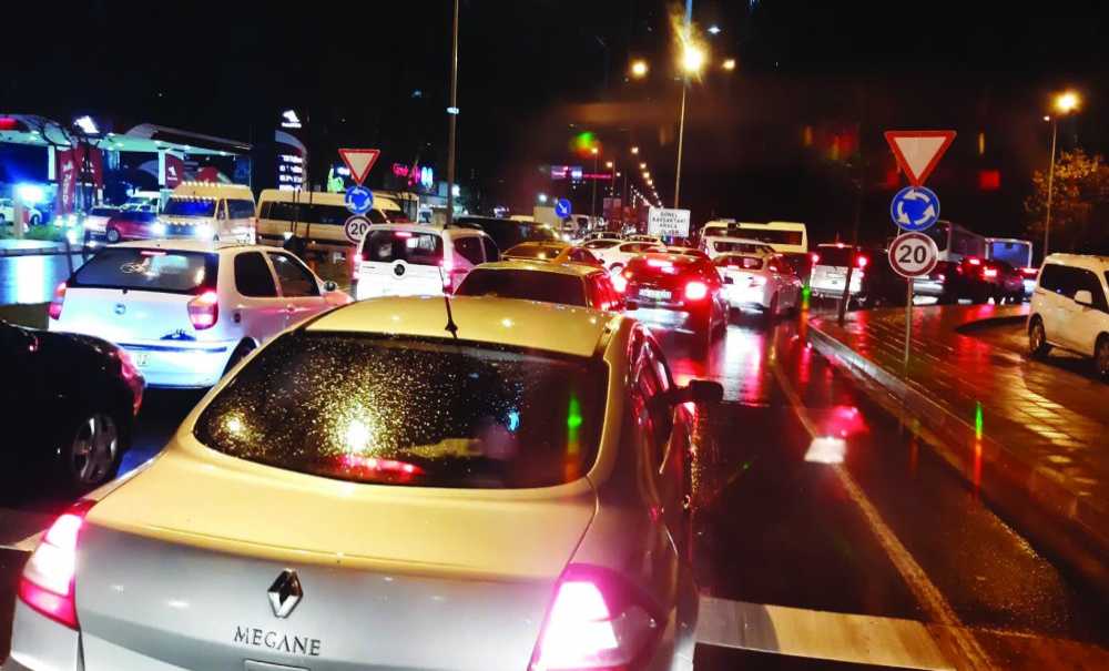 Sorunu Trafik Polisi Çözüyor