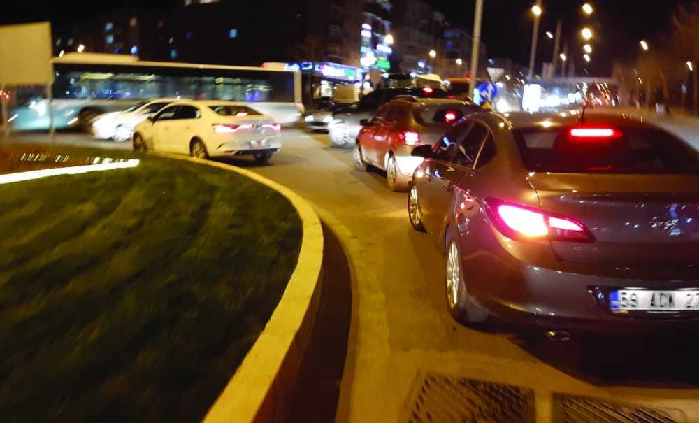 Sorunu Trafik Polisi Çözüyor