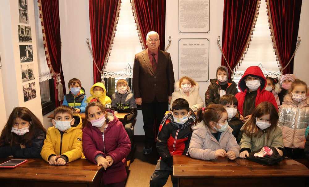 Ergene Atatürk Evi Ziyaretçilerini Ağırlıyor