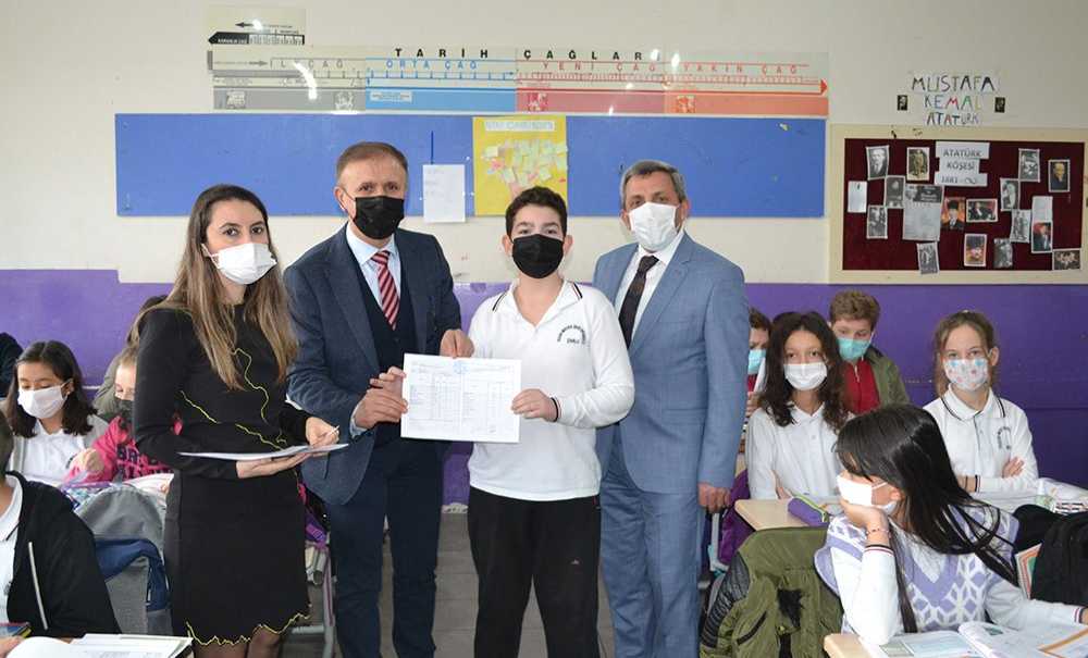 54 Bin Öğrenci Karne Heyecanı Yaşadı