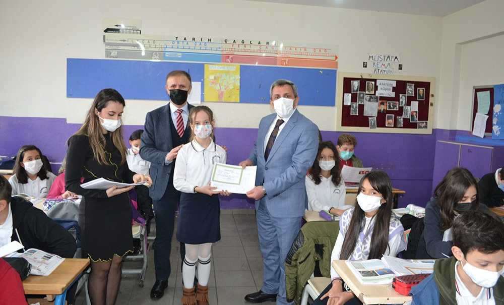 54 Bin Öğrenci Karne Heyecanı Yaşadı