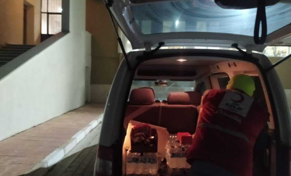 İstanbul'a Gidecek Vatandaşlara Kızılay Sahip Çıktı!