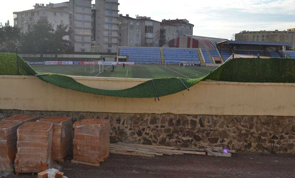 Spor Alanları Harabeliğe Döndü!