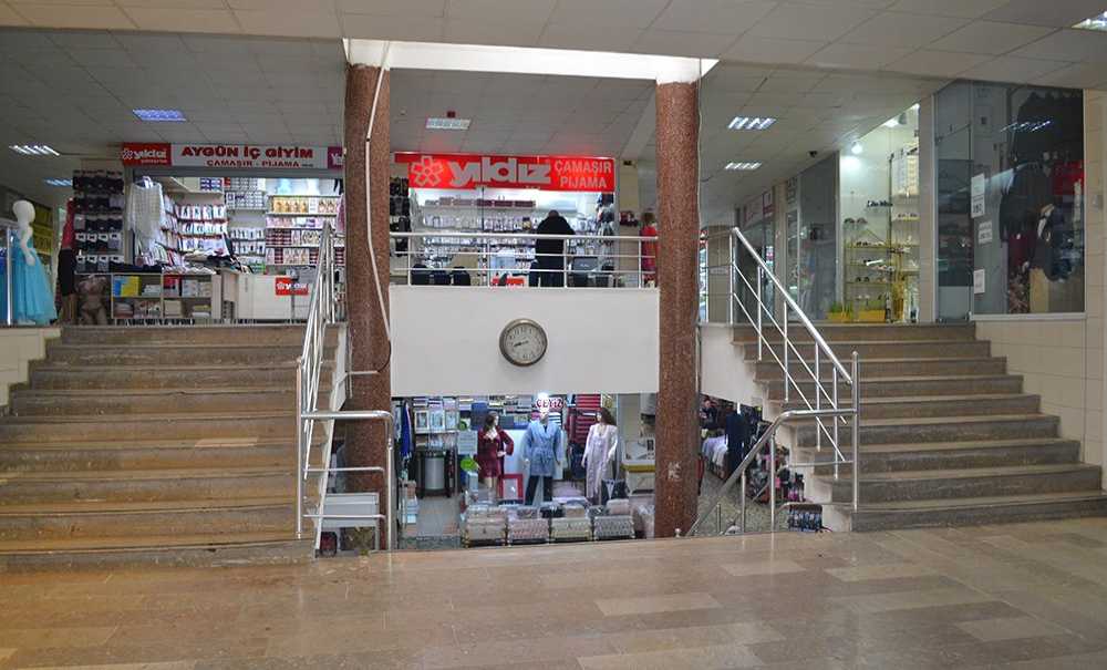 Çarşılar Sessizliğe Büründü