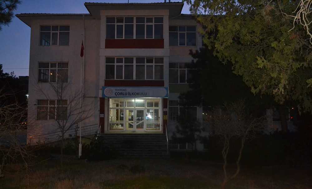 Çorlu İlkokulu Güçlendirmeyi Bekliyor