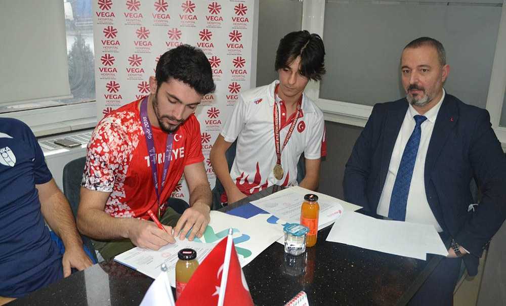 Şampiyon Sporculara Vega Hospital Sponsor Oldu