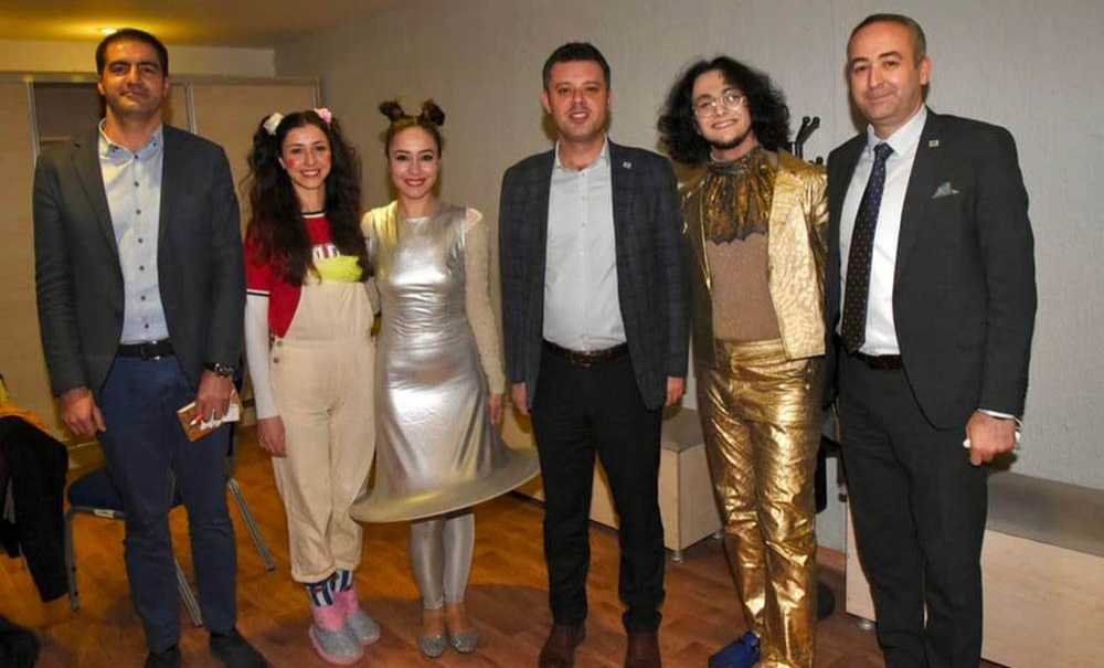 Çocukların Yüzü Gülsün Diye Çalışıyoruz