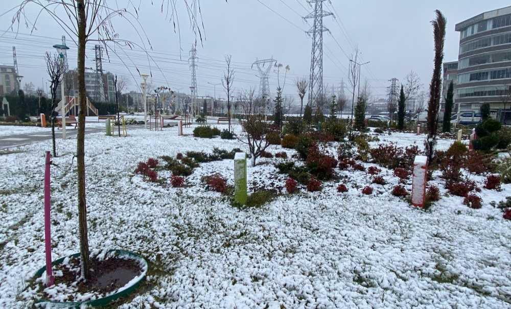 Çorlu'da Kar Yağışı Etkili Oldu