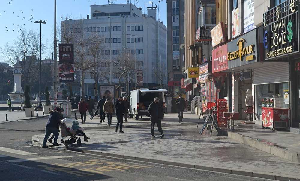 Çorlu'ya Kaldırım Taşı Dayanmıyor!