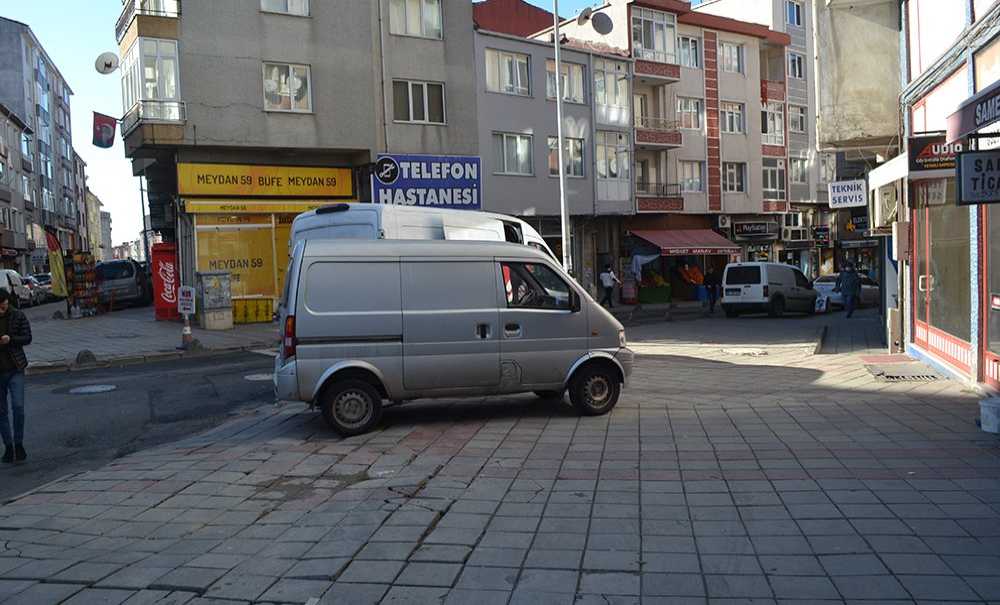 Çorlu'ya Kaldırım Taşı Dayanmıyor!