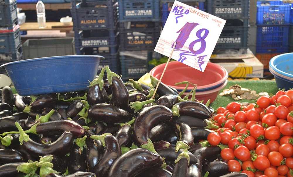 Pazarda Fiyatlar İnmeye Başladı