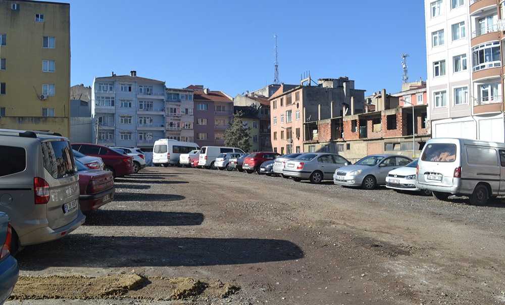 Otopark Düzenleme Bekliyor