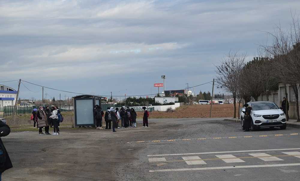 Öğrenciler Ulaşımda Büyük Sorunlar Yaşıyor