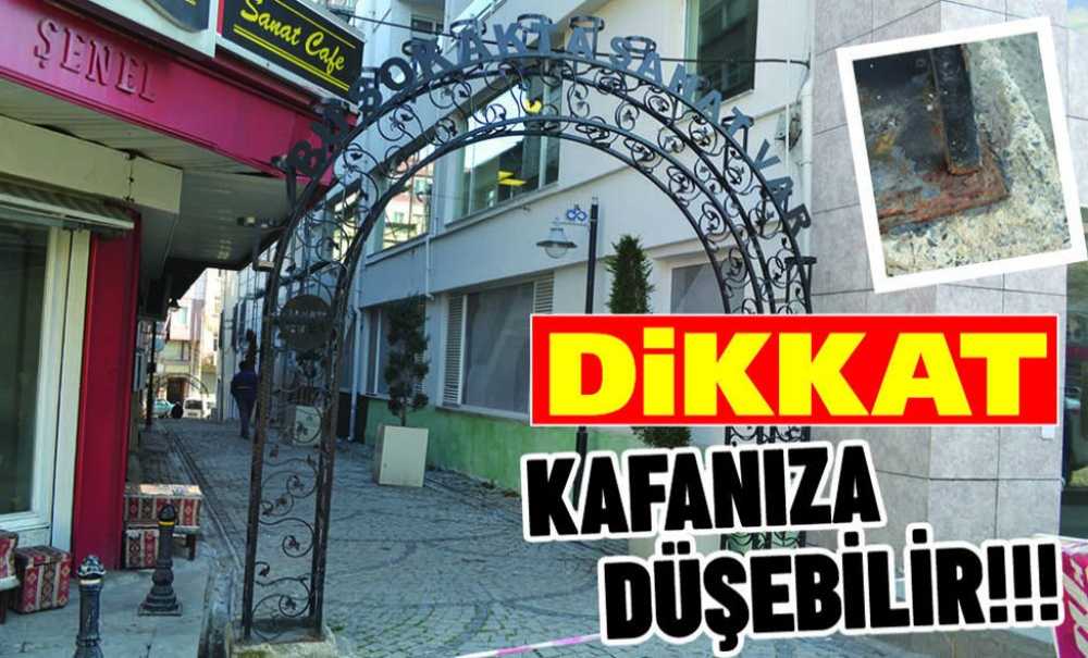 Dikkat Kafanıza Düşebilir!!!