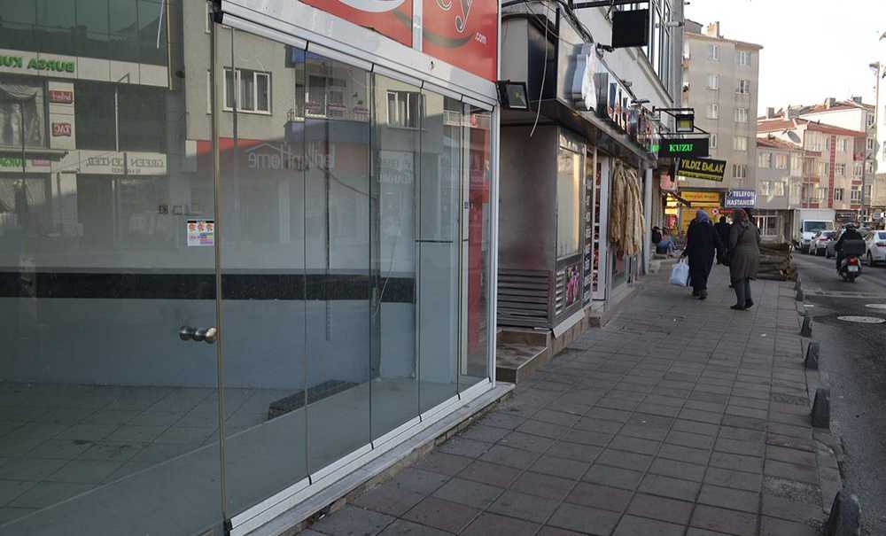 Çarşı Merkezinde Boş Dükkan Sayısı Artıyor