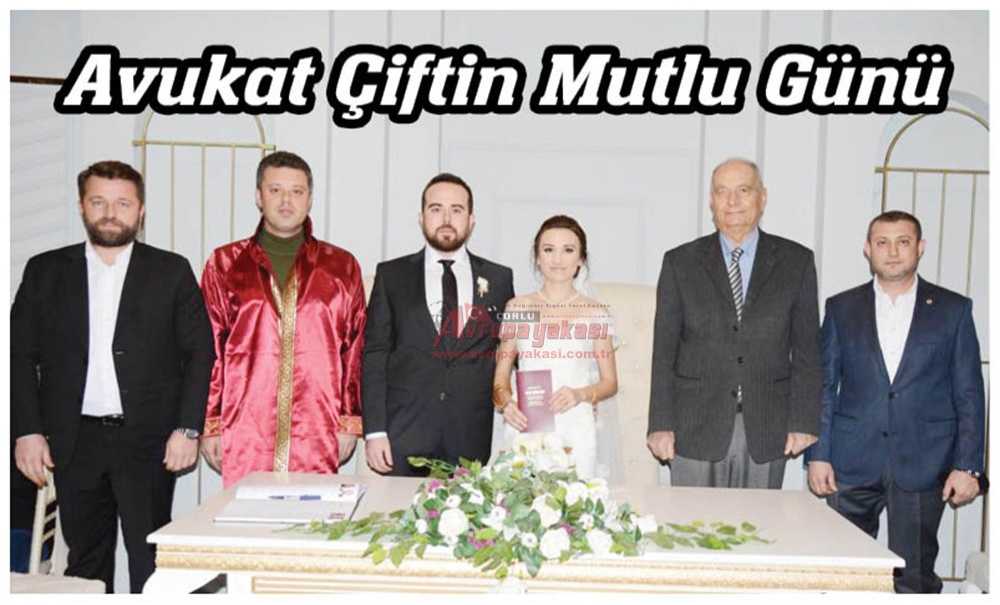 Avukat Çiftin Mutlu Günü
