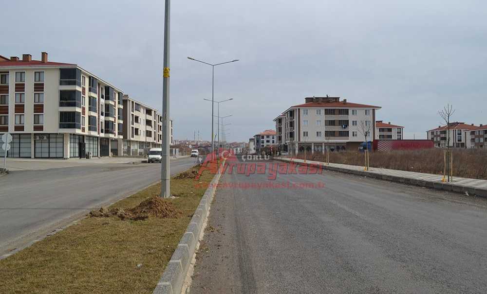 Köstebek Yuvasına Dönen İsmet Paşa Bulvarı'yla Ilgili Sürücüler Sert Tepki Gösterdi: Büyükşehi̇r Çorlu'ya İlgi̇ Göstermi̇yor!