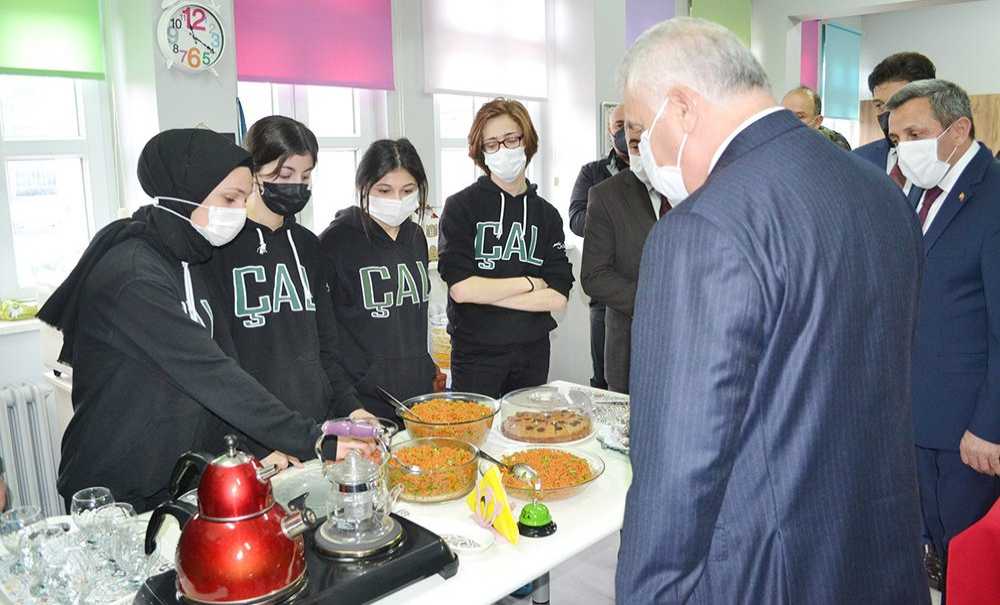 Vali Yıldırım, Çorlu'da Kütüphane Açılışına Katıldı
