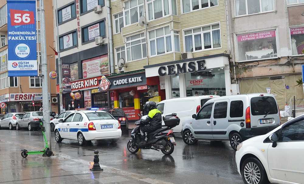 Parkın Pisliği Dikkat Çekiyor