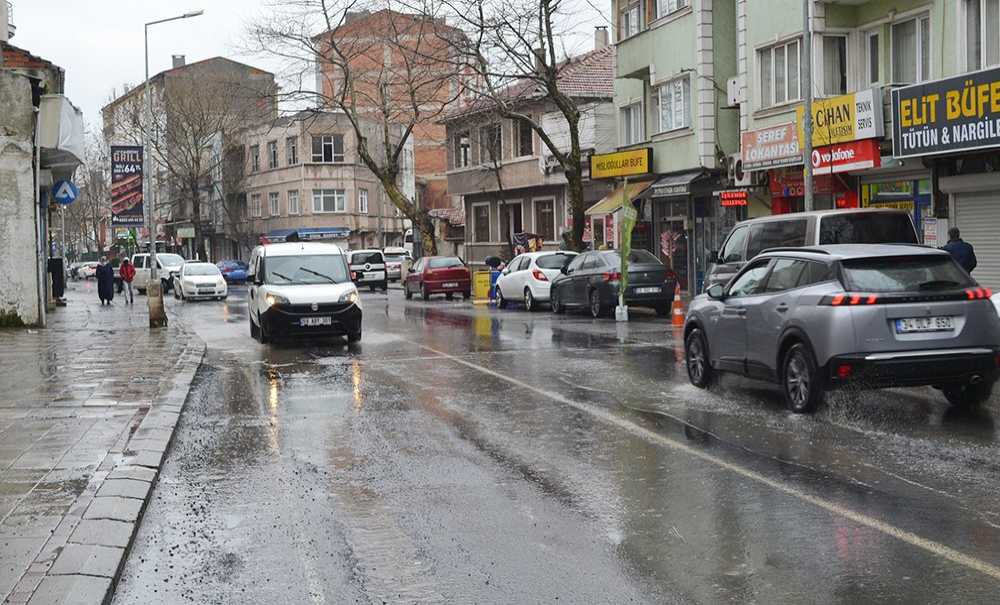 Teski̇ Sadece Seyrediyor!