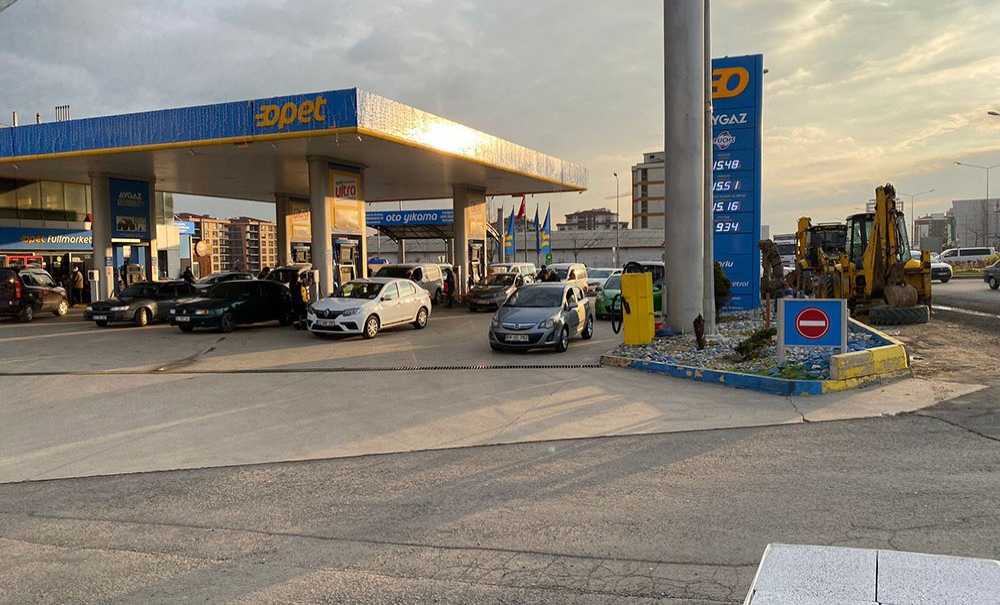 Benzinliklerde Akaryakıt Kuyruğu