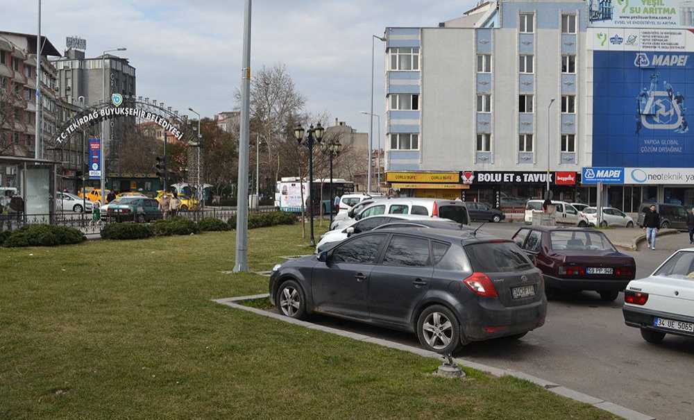 Aydınlatma Direklerini Kırmışlar