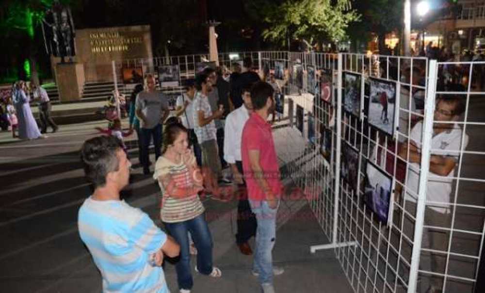 Fotoğraf Sergisi Atatürk Meydanı'nda