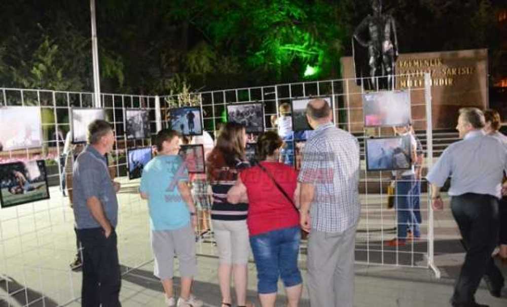 Fotoğraf Sergisi Atatürk Meydanı'nda
