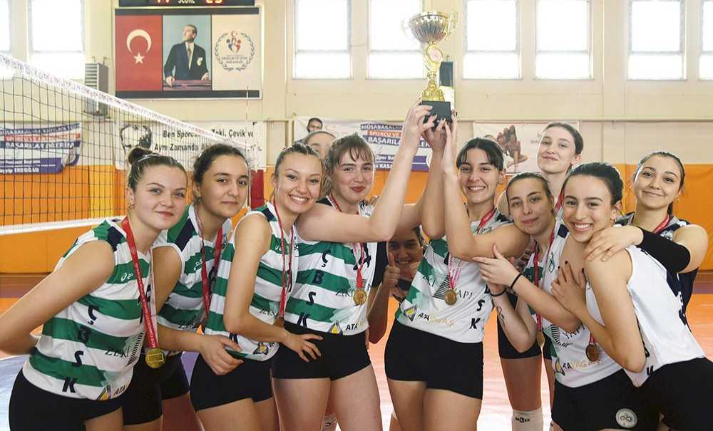 Namağlup Şampiyon Oldular