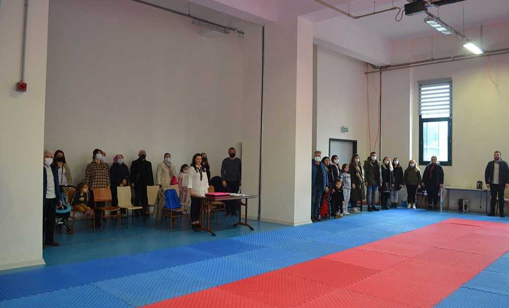 Minik Jimnastikçiler, İzleyicileri Büyüledi