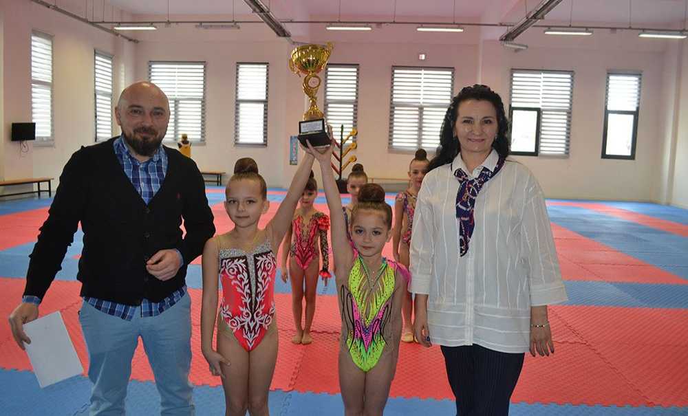 Minik Jimnastikçiler, İzleyicileri Büyüledi