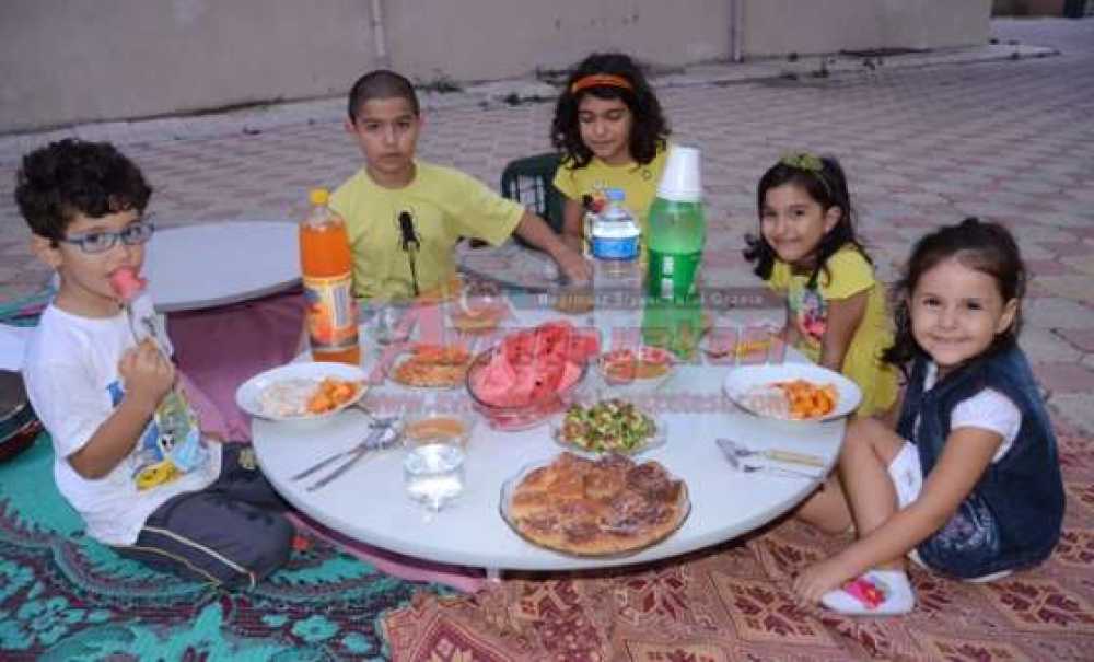 Komşular İftarda Buluştu