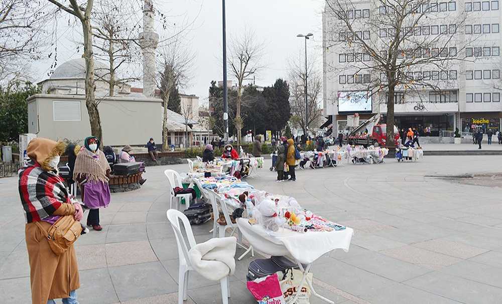 8 Martta Kadınlar Soğuktan Titredi