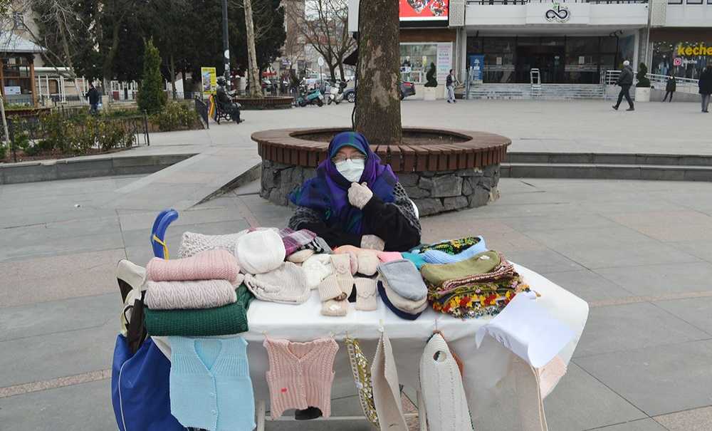 8 Martta Kadınlar Soğuktan Titredi