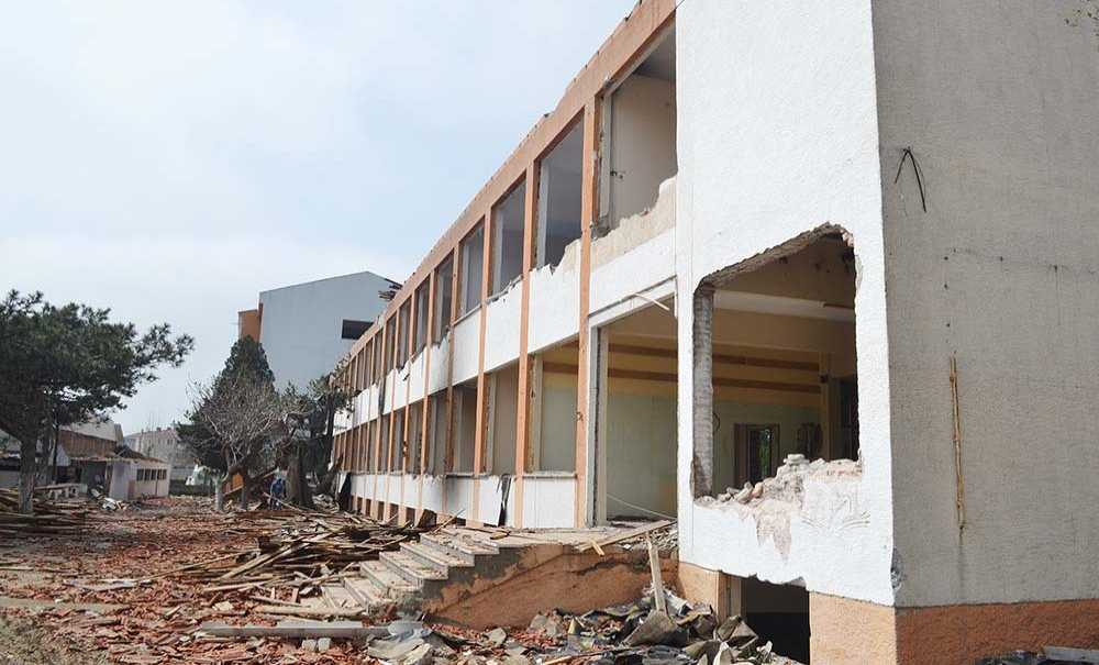 Okulların Yapılmasıyla İlgili Hiçbir Adım Yok!