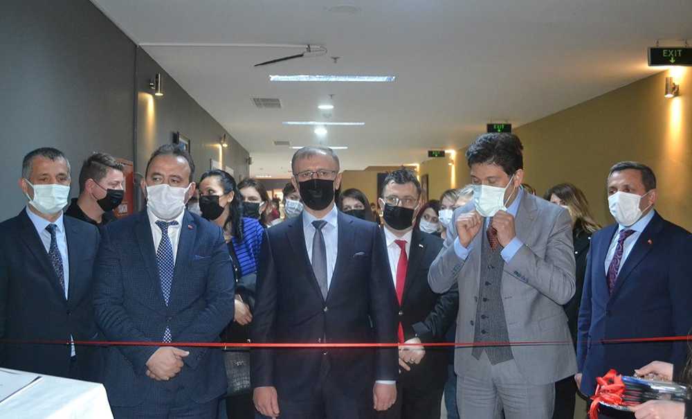 Geri Dönüşüm Kütüphanesi Açıldı