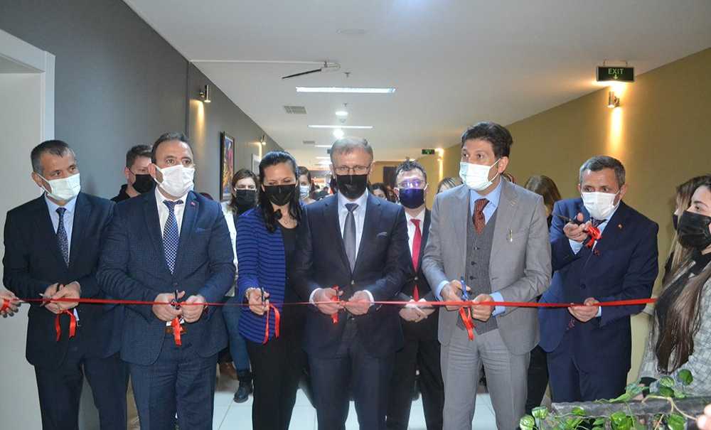 Geri Dönüşüm Kütüphanesi Açıldı