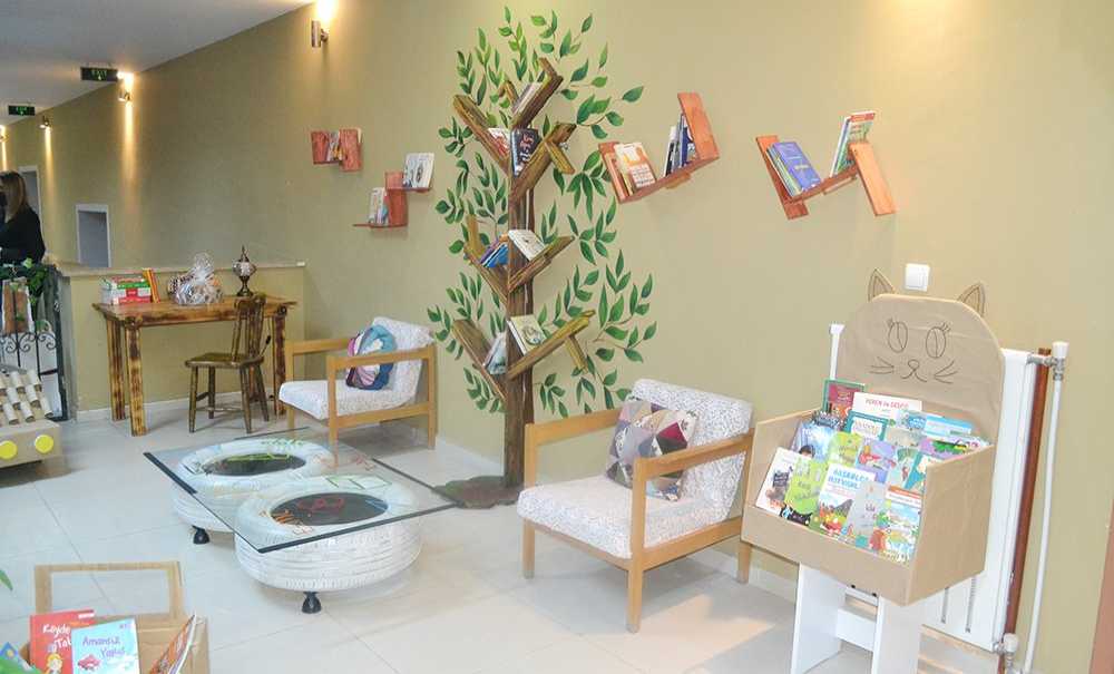 Geri Dönüşüm Kütüphanesi Açıldı