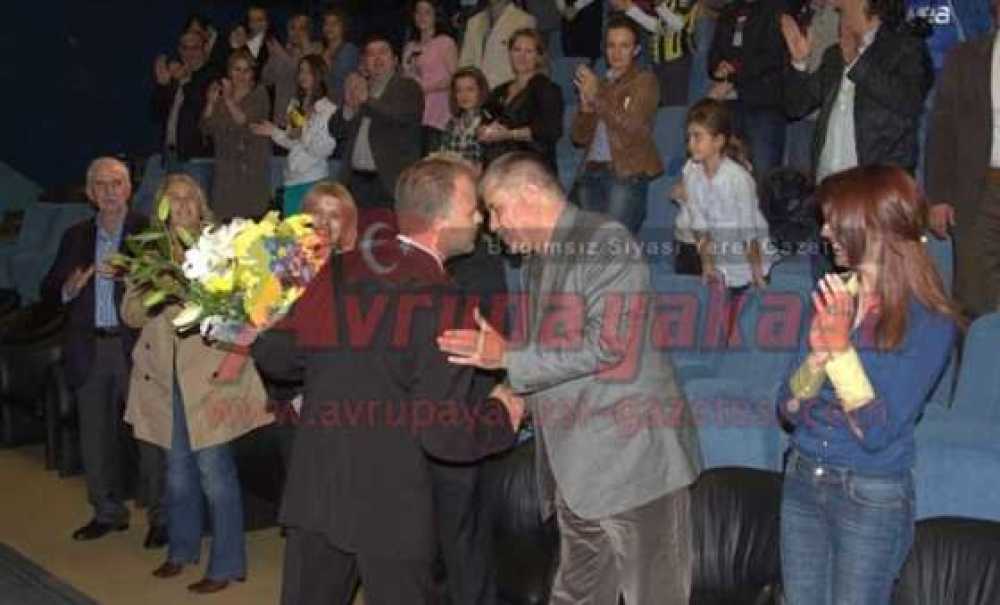 Galası Çorlu`da Yapılan Fenerbahçe Destanı İstanbul`da Sahnelenecek