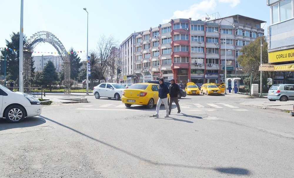 Aman Dikkat, Çukura Düşebilirsiniz!