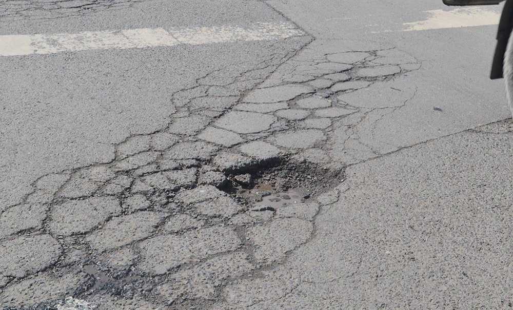 Aman Dikkat, Çukura Düşebilirsiniz!