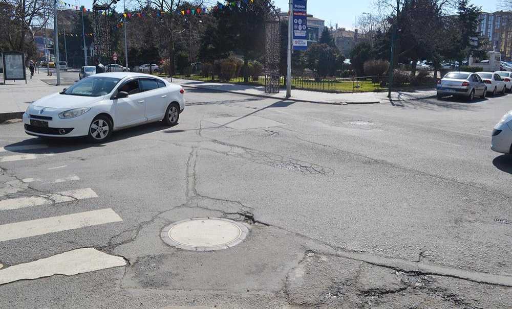 Aman Dikkat, Çukura Düşebilirsiniz!