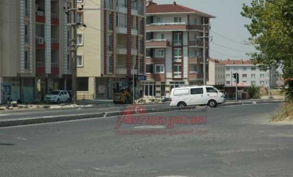 Bülent Ecevit Bulvarına Yeni Işıklı Kavşak